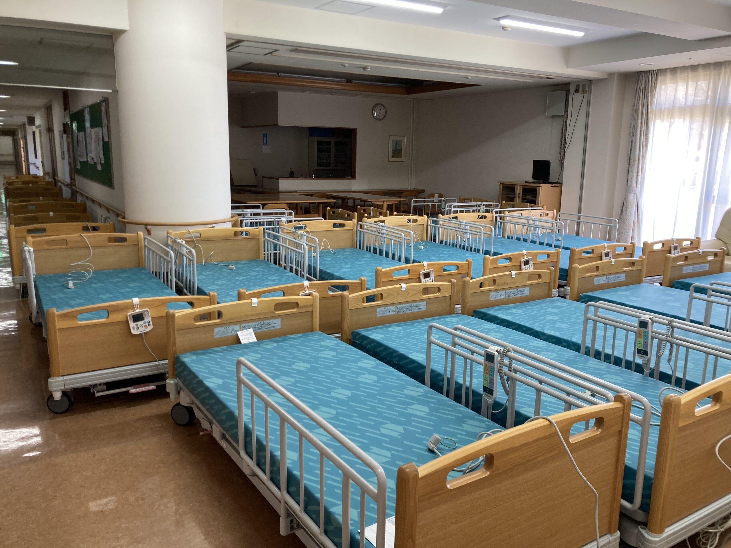 見守り支援内蔵ベッド